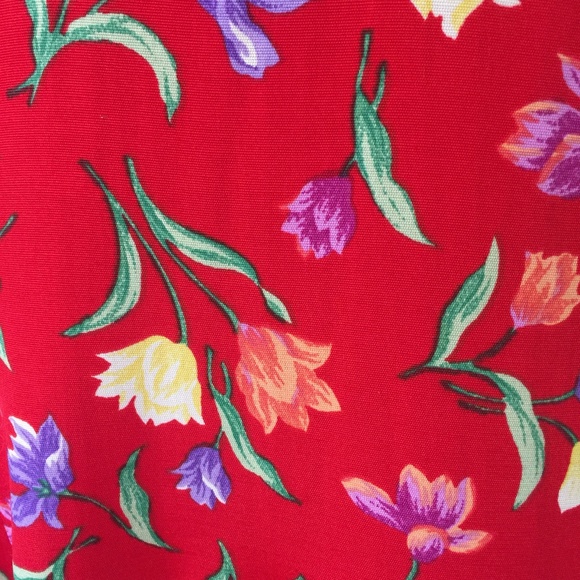 Red floral Backless Halter Neck Sundress - Picture 4 of 4